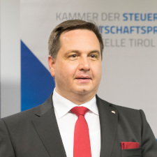 Klaus Hilber (Präsident der Kammer der Steuerberater und Wirtschaftsprüfer, Landestelle Tirol, Teilnehmer am KarriereGipfel der Uni Innsbruck)